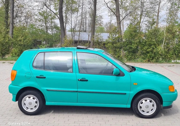 Volkswagen Polo cena 9900 przebieg: 54000, rok produkcji 1998 z Szadek małe 326